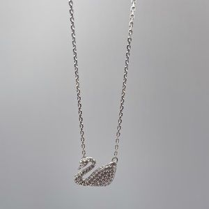 Swan necklaceSwan, White, Rhodium plated